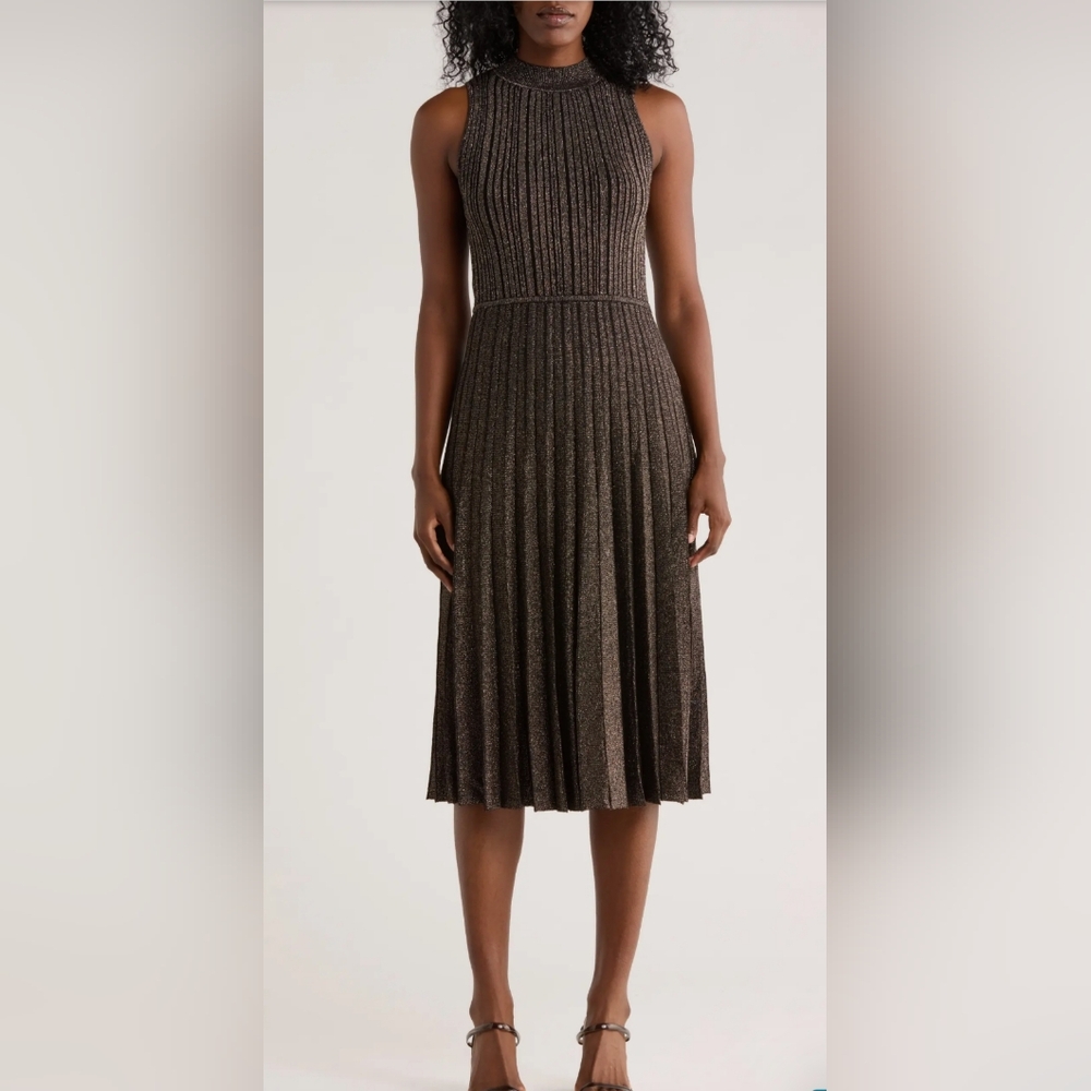 Tahari Metallic Mock-Neck Pleated Fit & Flare Dress Black/Gold Lurex Size M NWT